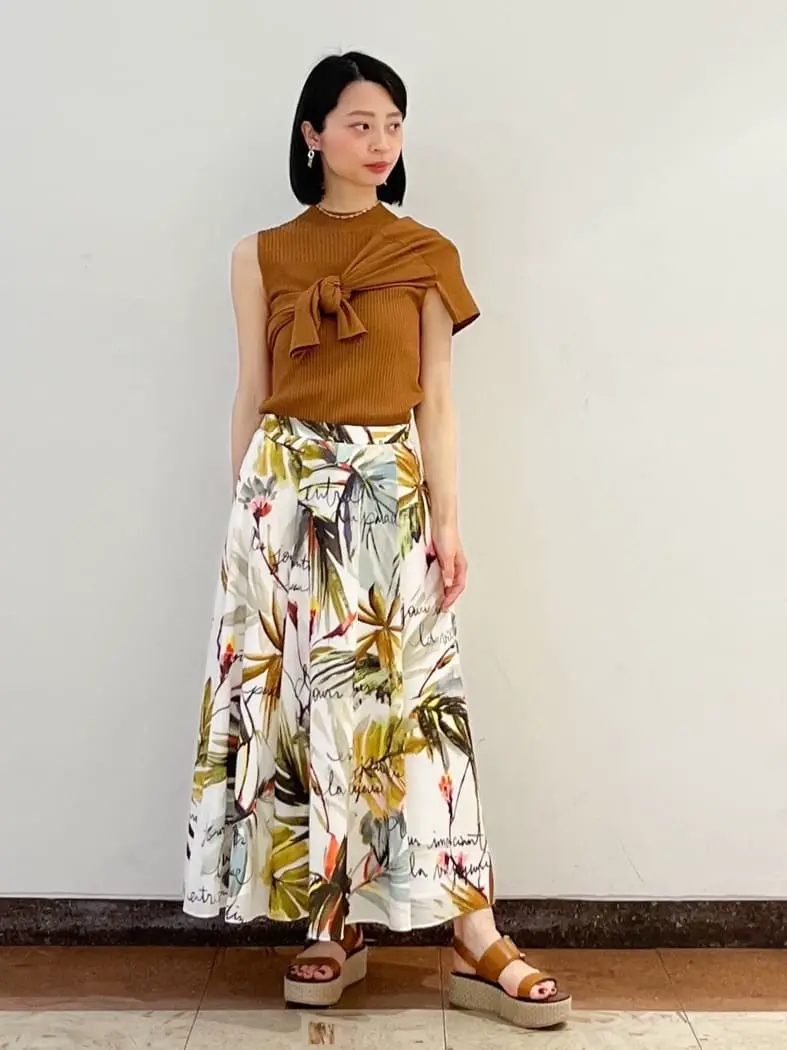 GRACE CONTINENTAL The Banquet yuri コーディネート画像