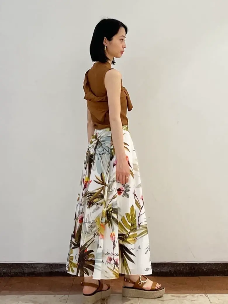 GRACE CONTINENTAL The Banquet yuri コーディネート画像