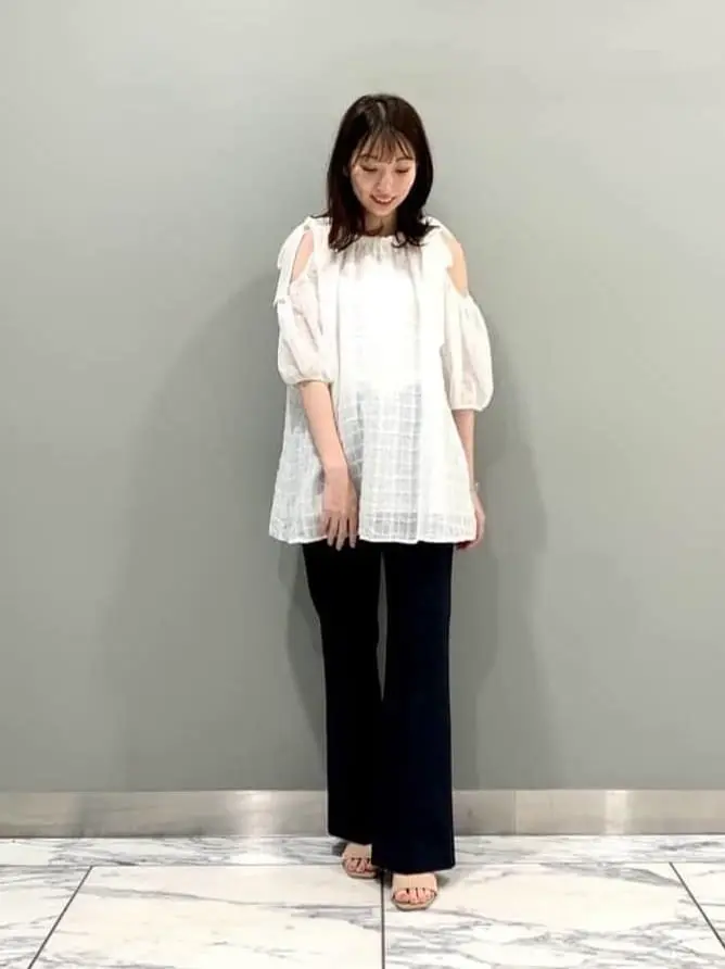 GRACE CONTINENTAL The Banquet eri コーディネート画像