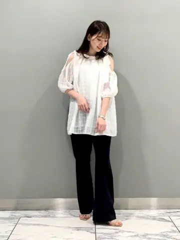 GRACE CONTINENTAL The Banquet eri コーディネート画像