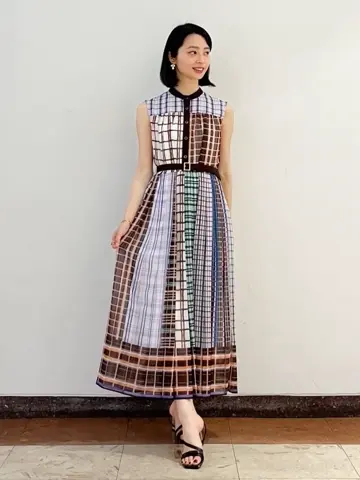 GRACE CONTINENTAL The Banquet yuri コーディネート画像