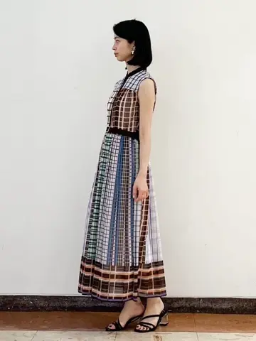 GRACE CONTINENTAL The Banquet yuri コーディネート画像