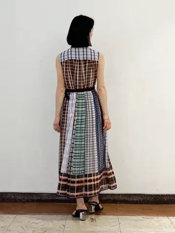 GRACE CONTINENTAL The Banquet yuri コーディネート画像