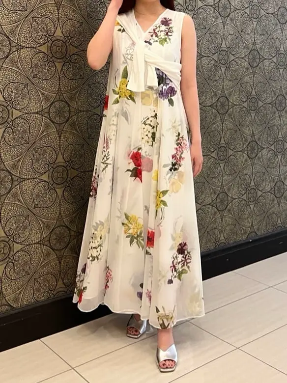 GRACE CONTINENTAL The Banquet 赤坂 梨来 コーディネート画像