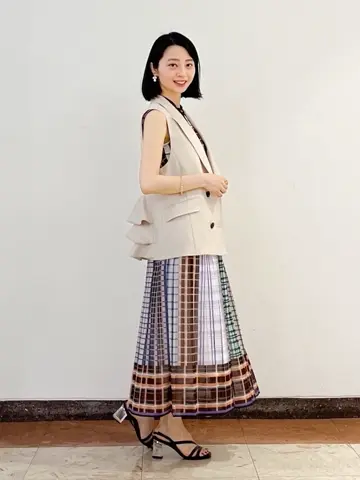 GRACE CONTINENTAL The Banquet yuri コーディネート画像