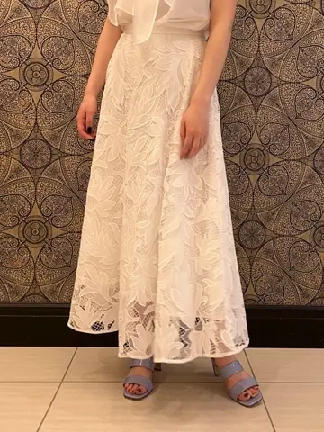 GRACE CONTINENTAL The Banquet 赤坂 梨来 コーディネート画像