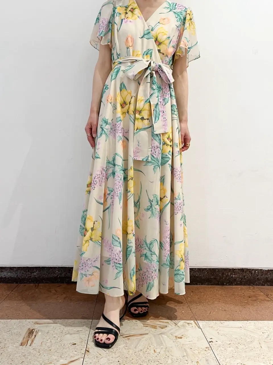 GRACE CONTINENTAL The Banquet yuri コーディネート画像