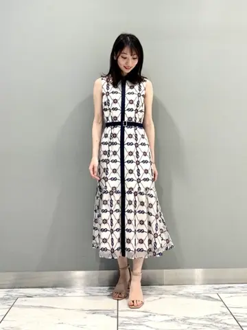 GRACE CONTINENTAL The Banquet eri コーディネート画像