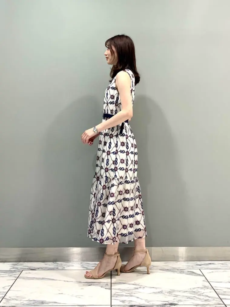 GRACE CONTINENTAL The Banquet eri コーディネート画像