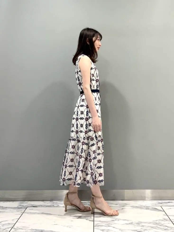 GRACE CONTINENTAL The Banquet eri コーディネート画像