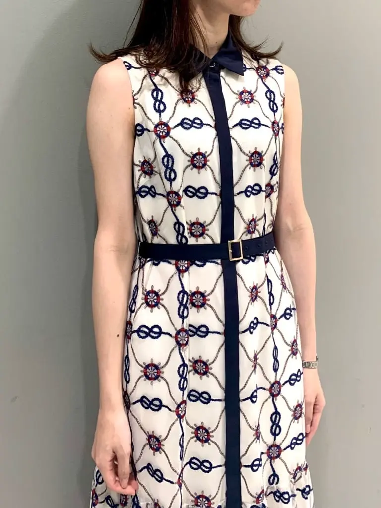 GRACE CONTINENTAL The Banquet eri コーディネート画像