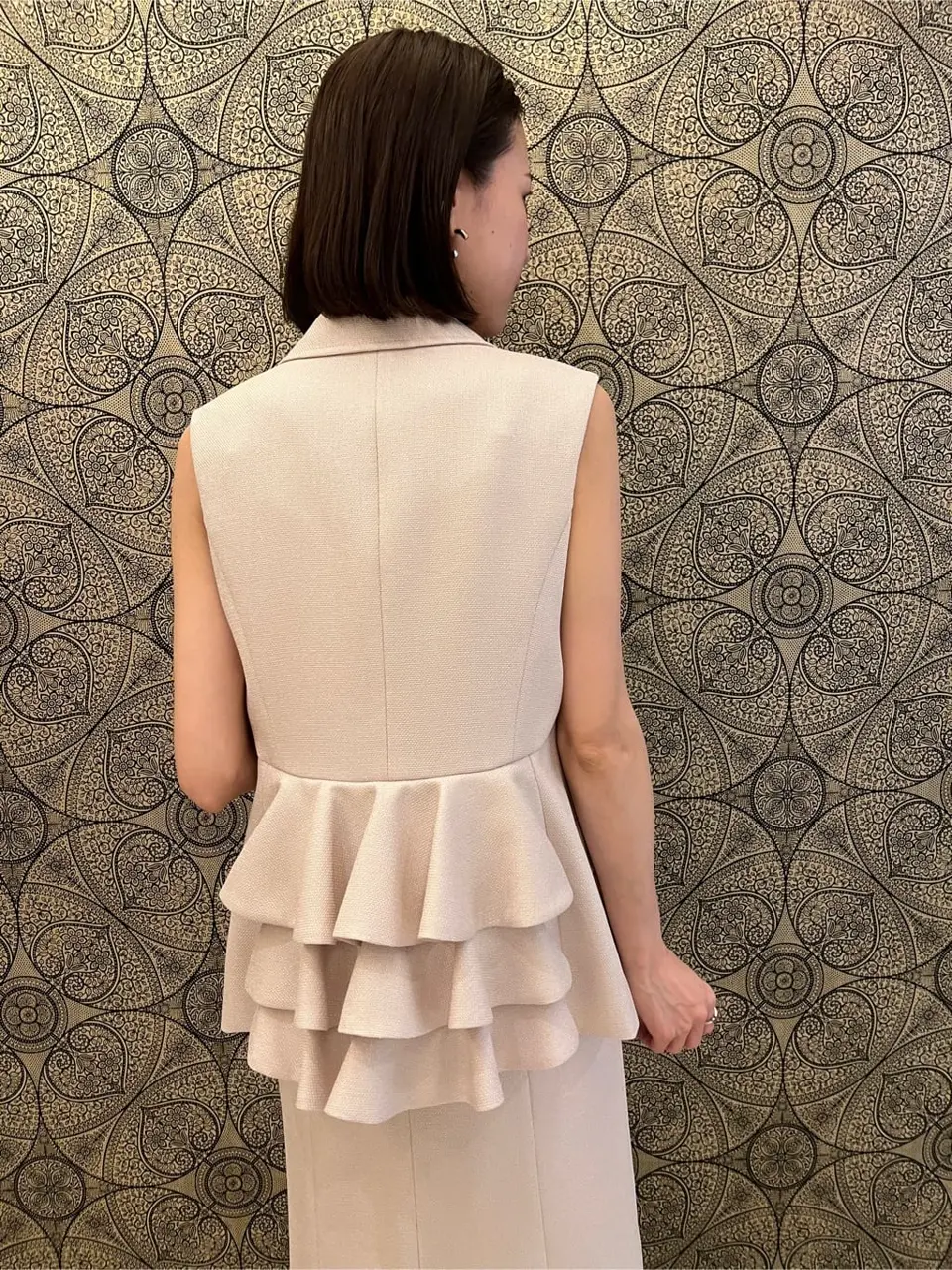 GRACE CONTINENTAL The Banquet 亀田 未希 コーディネート画像