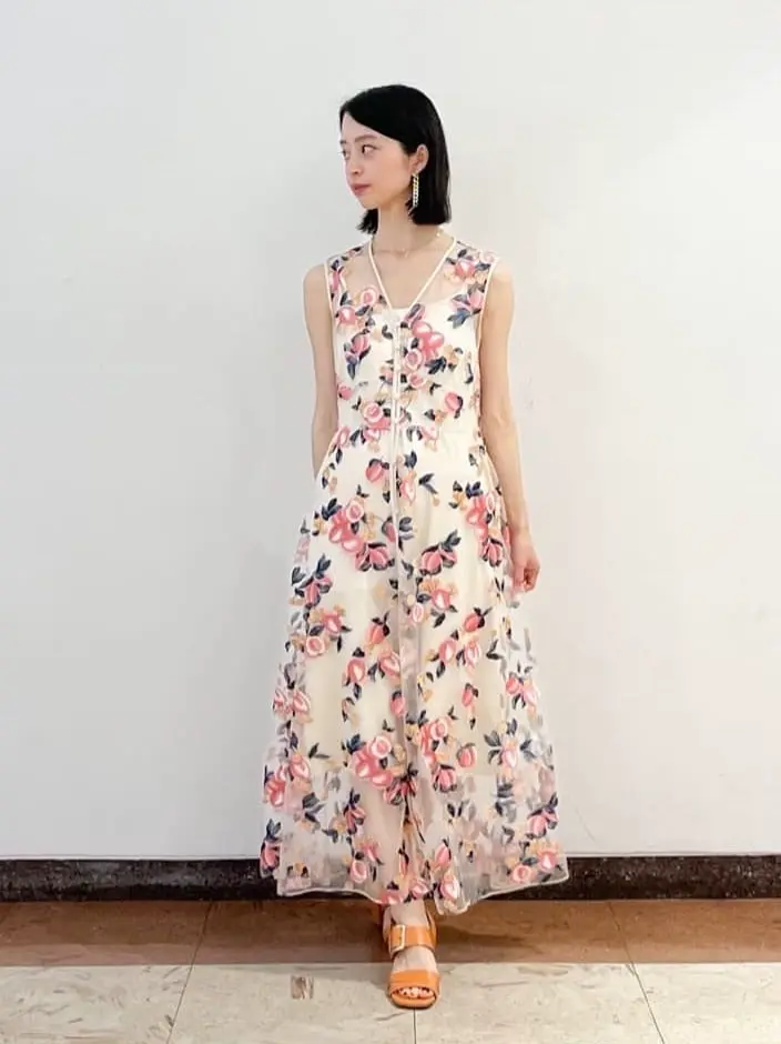 GRACE CONTINENTAL The Banquet yuri コーディネート画像