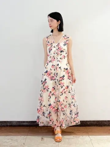 GRACE CONTINENTAL The Banquet yuri コーディネート画像