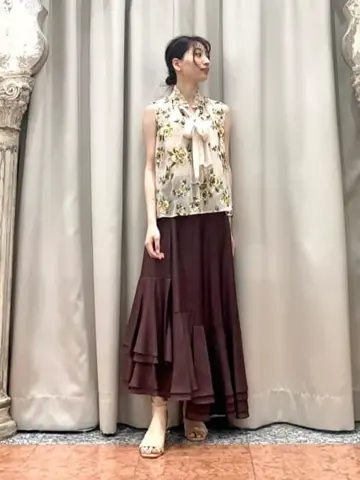 GRACE CONTINENTAL The Banquet eri コーディネート画像