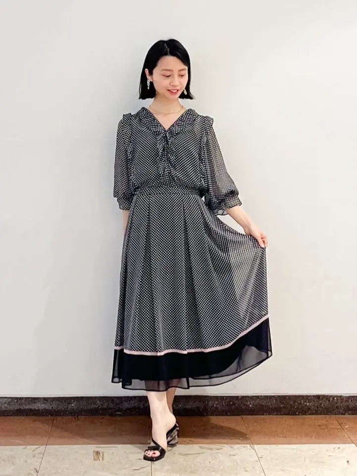 GRACE CONTINENTAL The Banquet yuri コーディネート画像