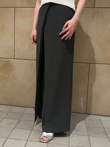 GRACE CONTINENTAL The Banquet 赤坂 梨来 コーディネート画像