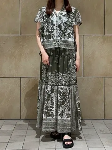 GRACE CONTINENTAL The Banquet 赤坂 梨来 コーディネート画像