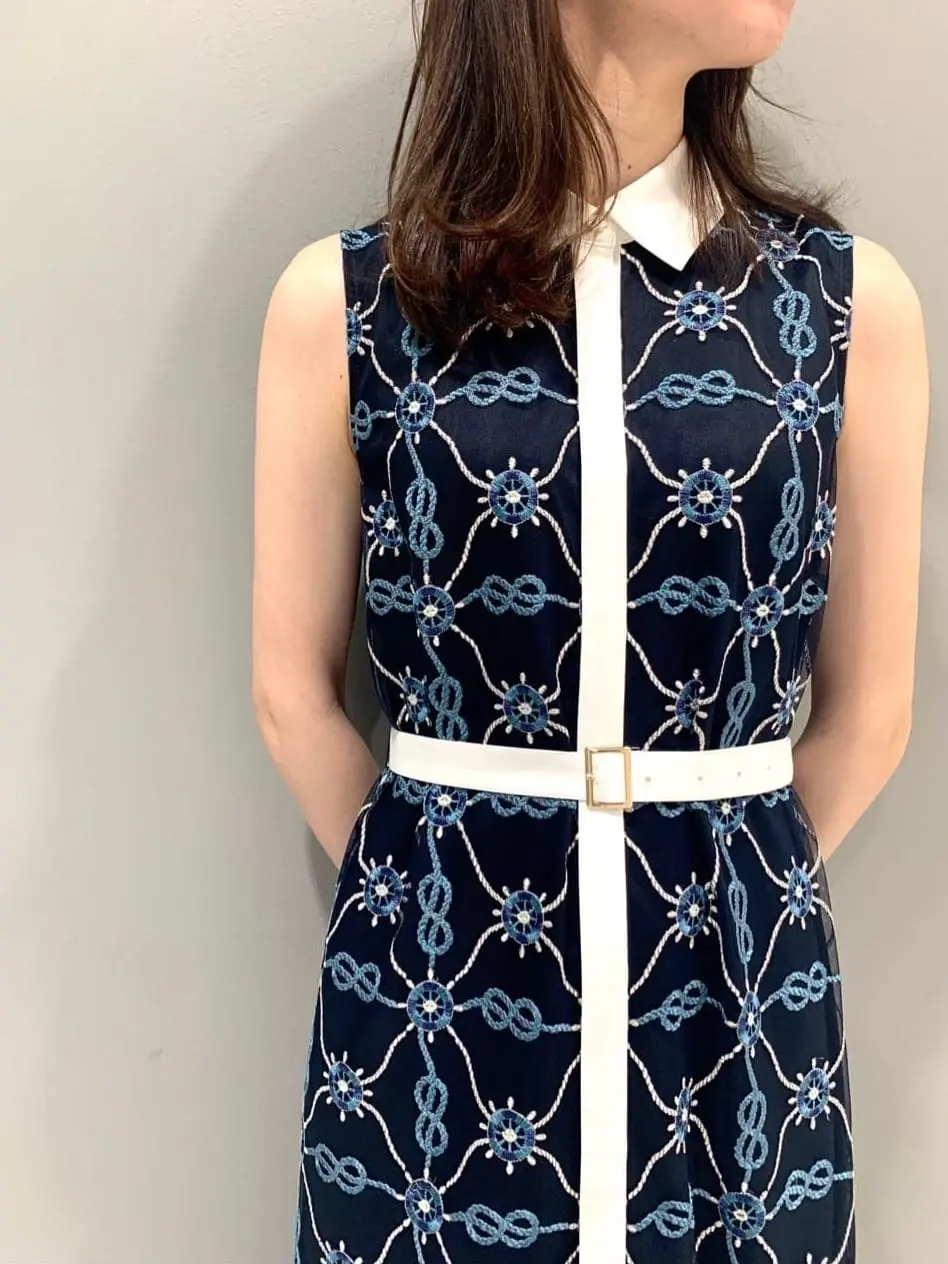 GRACE CONTINENTAL The Banquet eri コーディネート画像