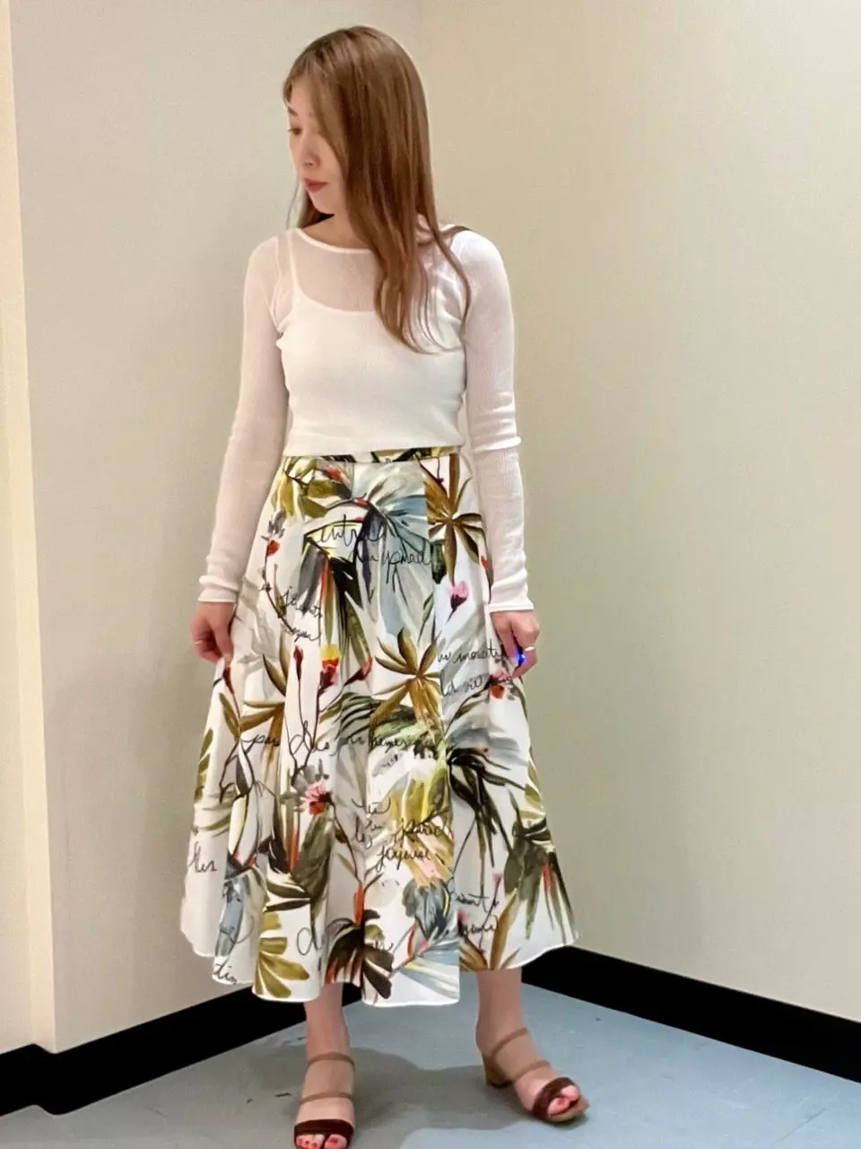 GRACE CONTINENTAL The Banquet 泉　智子 コーディネート画像