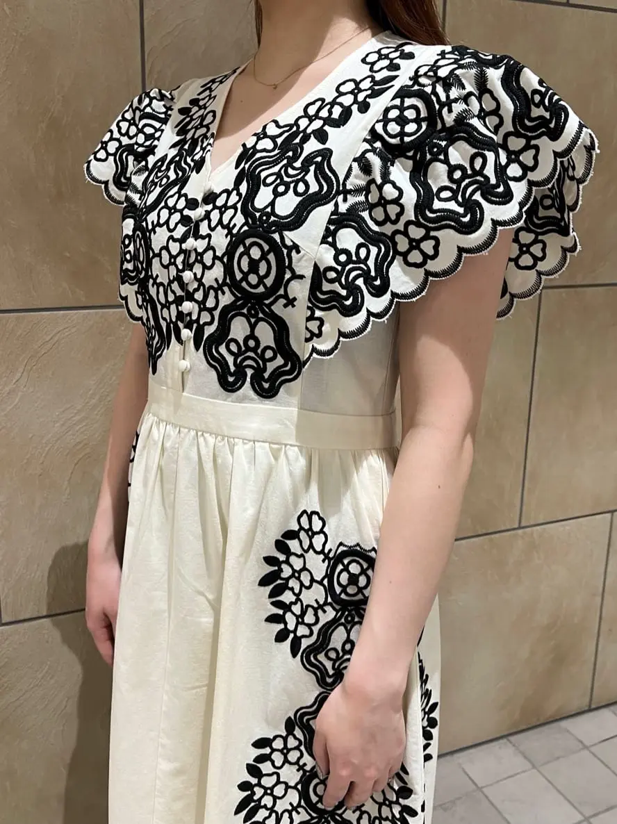 GRACE CONTINENTAL The Banquet 赤坂 梨来 コーディネート画像