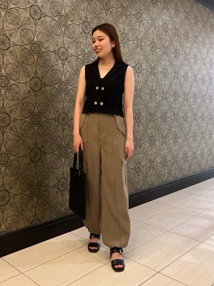 GRACE CONTINENTAL The Banquet 赤坂 梨来 コーディネート画像