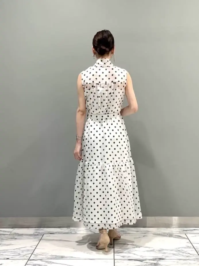 GRACE CONTINENTAL The Banquet eri コーディネート画像