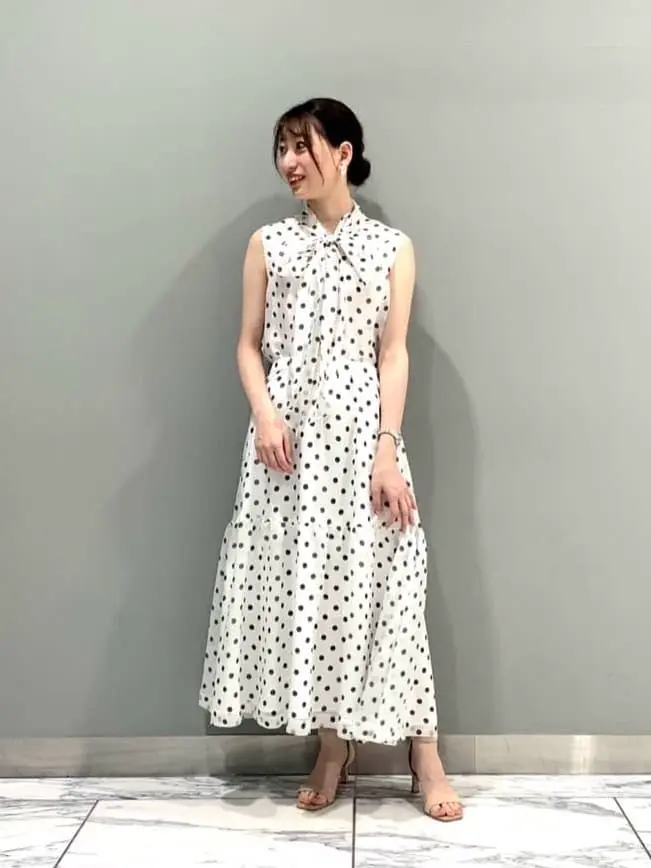 GRACE CONTINENTAL The Banquet eri コーディネート画像