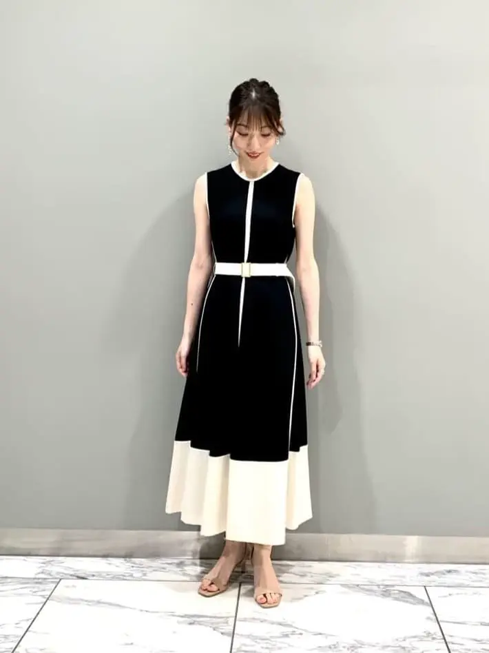 GRACE CONTINENTAL The Banquet eri コーディネート画像