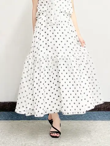 GRACE CONTINENTAL The Banquet yuri コーディネート画像