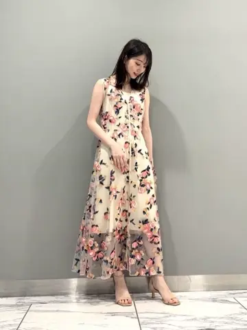 GRACE CONTINENTAL The Banquet eri コーディネート画像