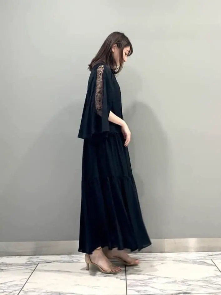 GRACE CONTINENTAL The Banquet eri コーディネート画像