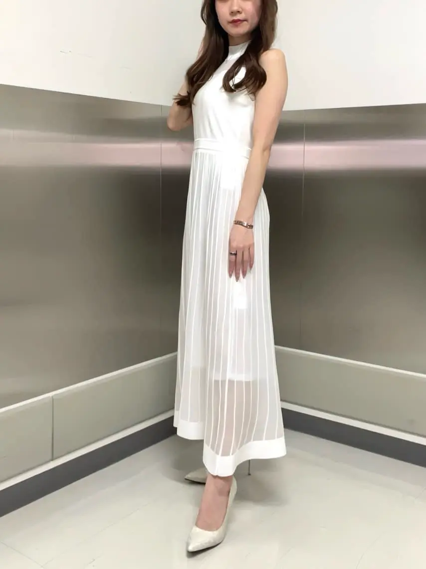 GRACE CONTINENTAL The Banquet Suzuka コーディネート画像