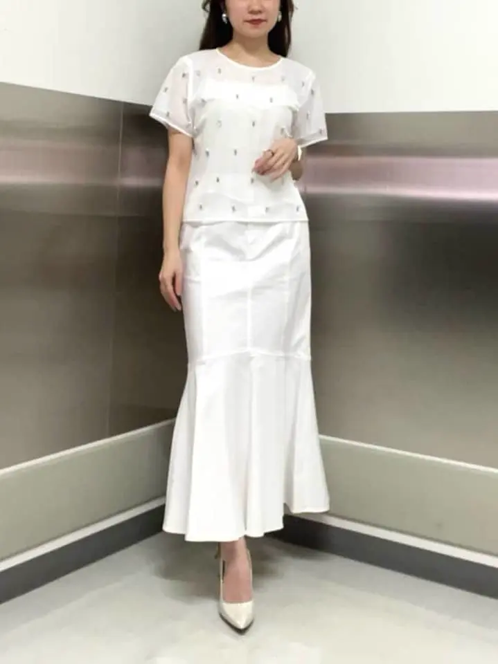 GRACE CONTINENTAL The Banquet Suzuka コーディネート画像