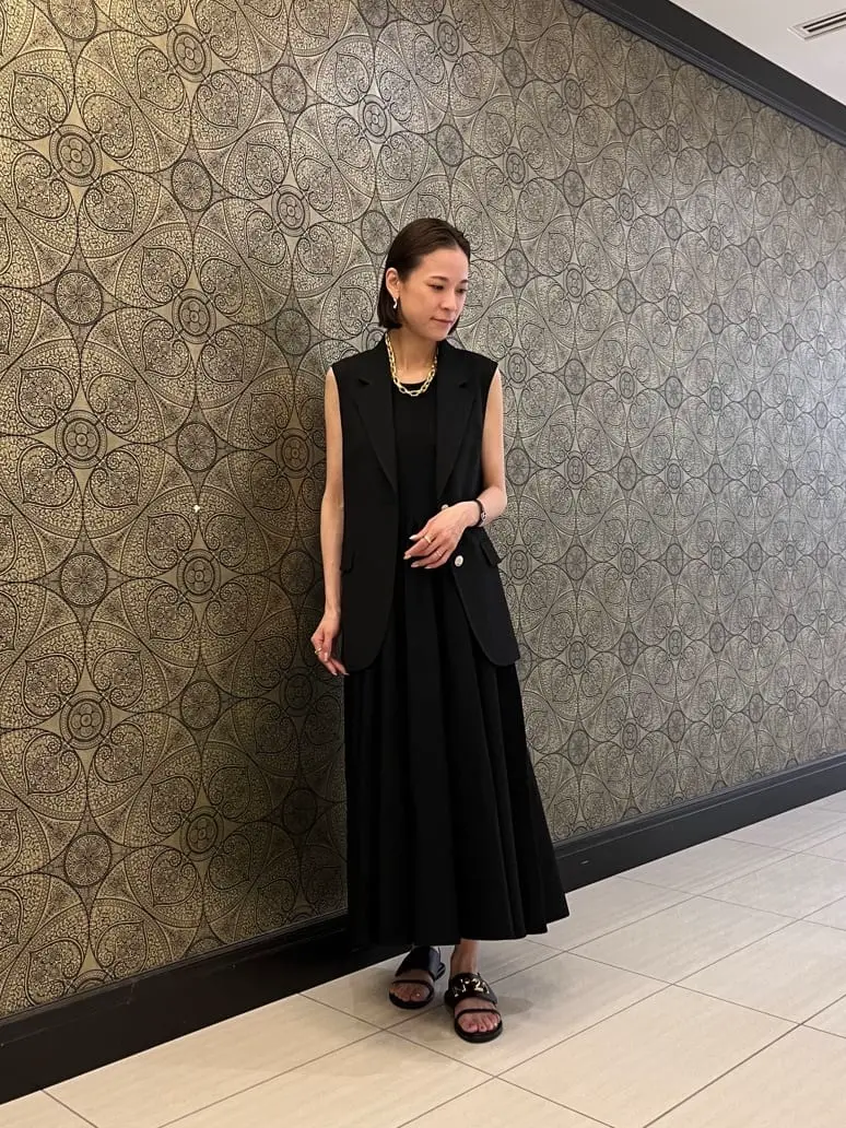 GRACE CONTINENTAL The Banquet 亀田 未希 コーディネート画像