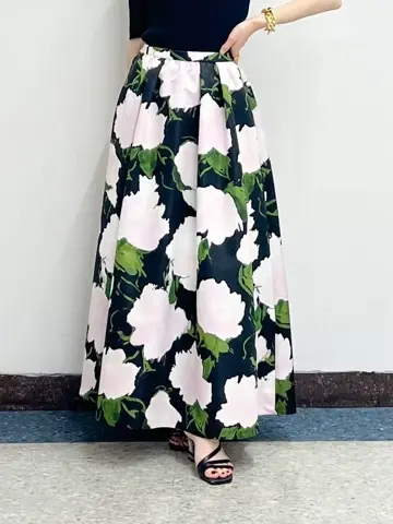 GRACE CONTINENTAL The Banquet yuri コーディネート画像