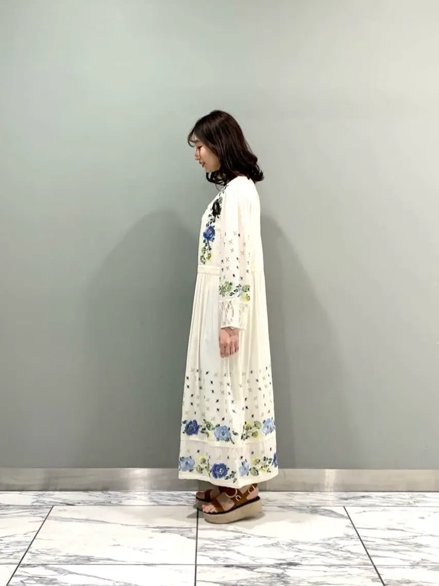 GRACE CONTINENTAL The Banquet eri コーディネート画像