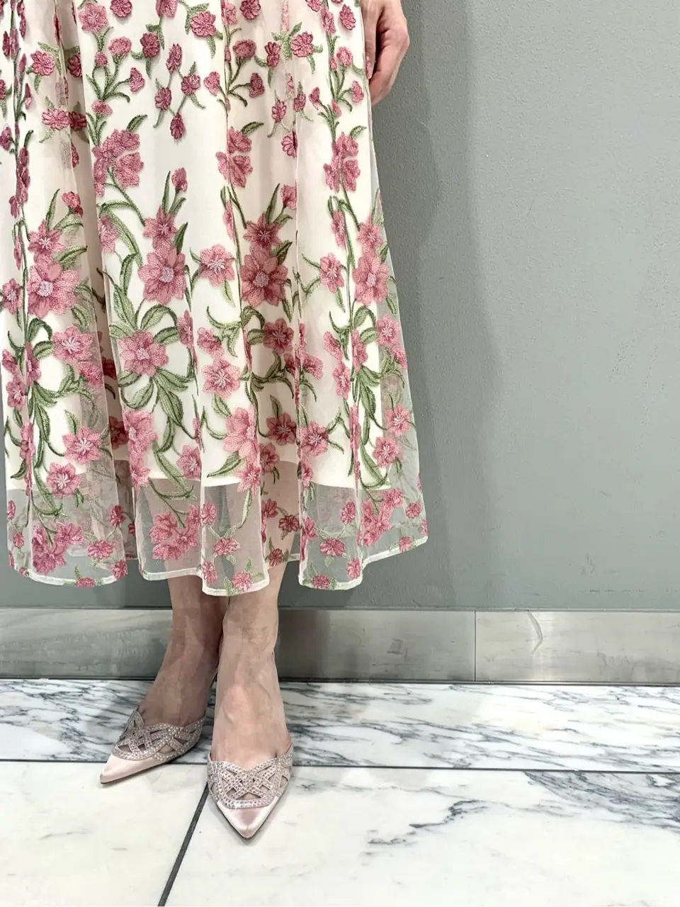 GRACE CONTINENTAL The Banquet eri コーディネート画像