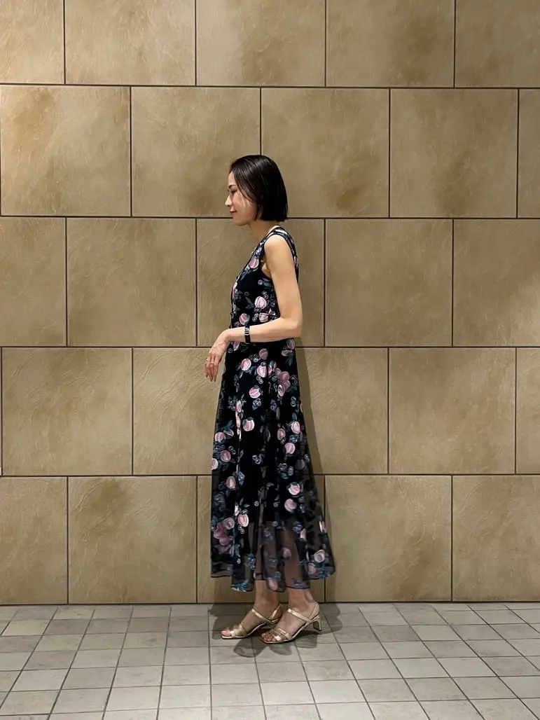 GRACE CONTINENTAL The Banquet 亀田 未希 コーディネート画像