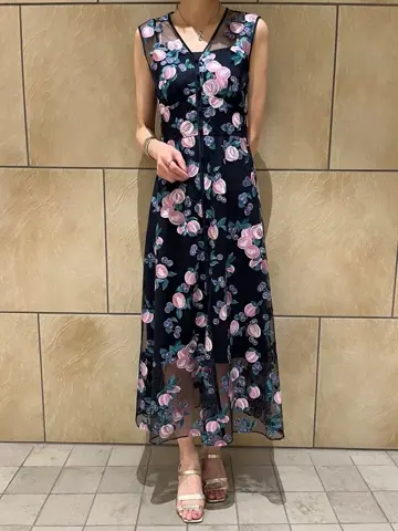 GRACE CONTINENTAL The Banquet 亀田 未希 コーディネート画像