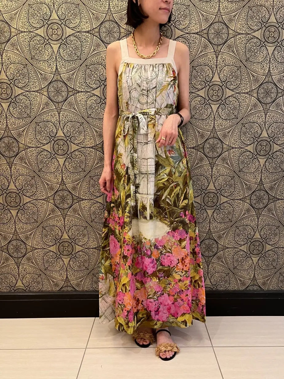 GRACE CONTINENTAL The Banquet 亀田 未希 コーディネート画像