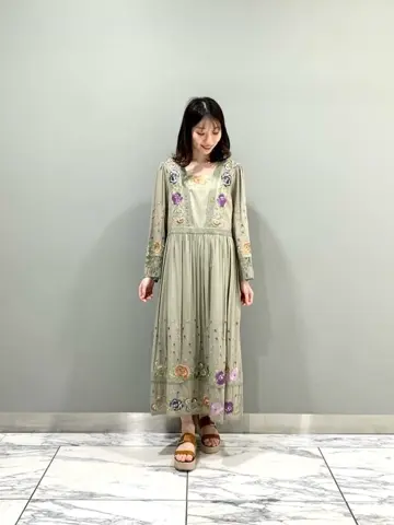 GRACE CONTINENTAL The Banquet eri コーディネート画像