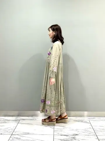 GRACE CONTINENTAL The Banquet eri コーディネート画像