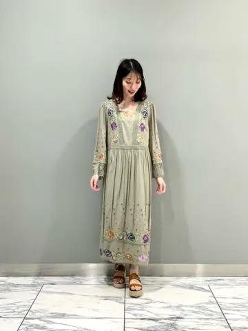 GRACE CONTINENTAL The Banquet eri コーディネート画像