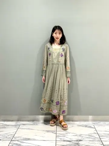 GRACE CONTINENTAL The Banquet eri コーディネート画像