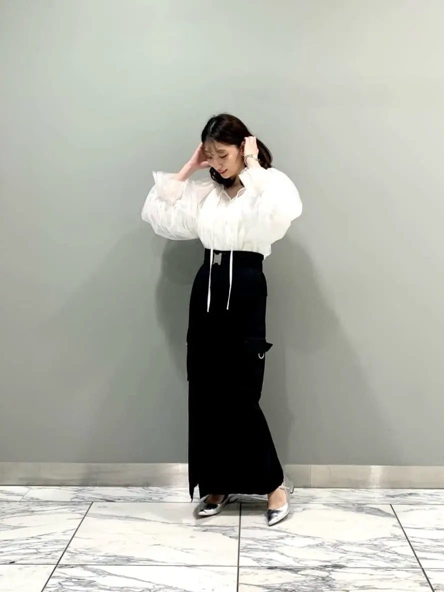 GRACE CONTINENTAL The Banquet eri コーディネート画像