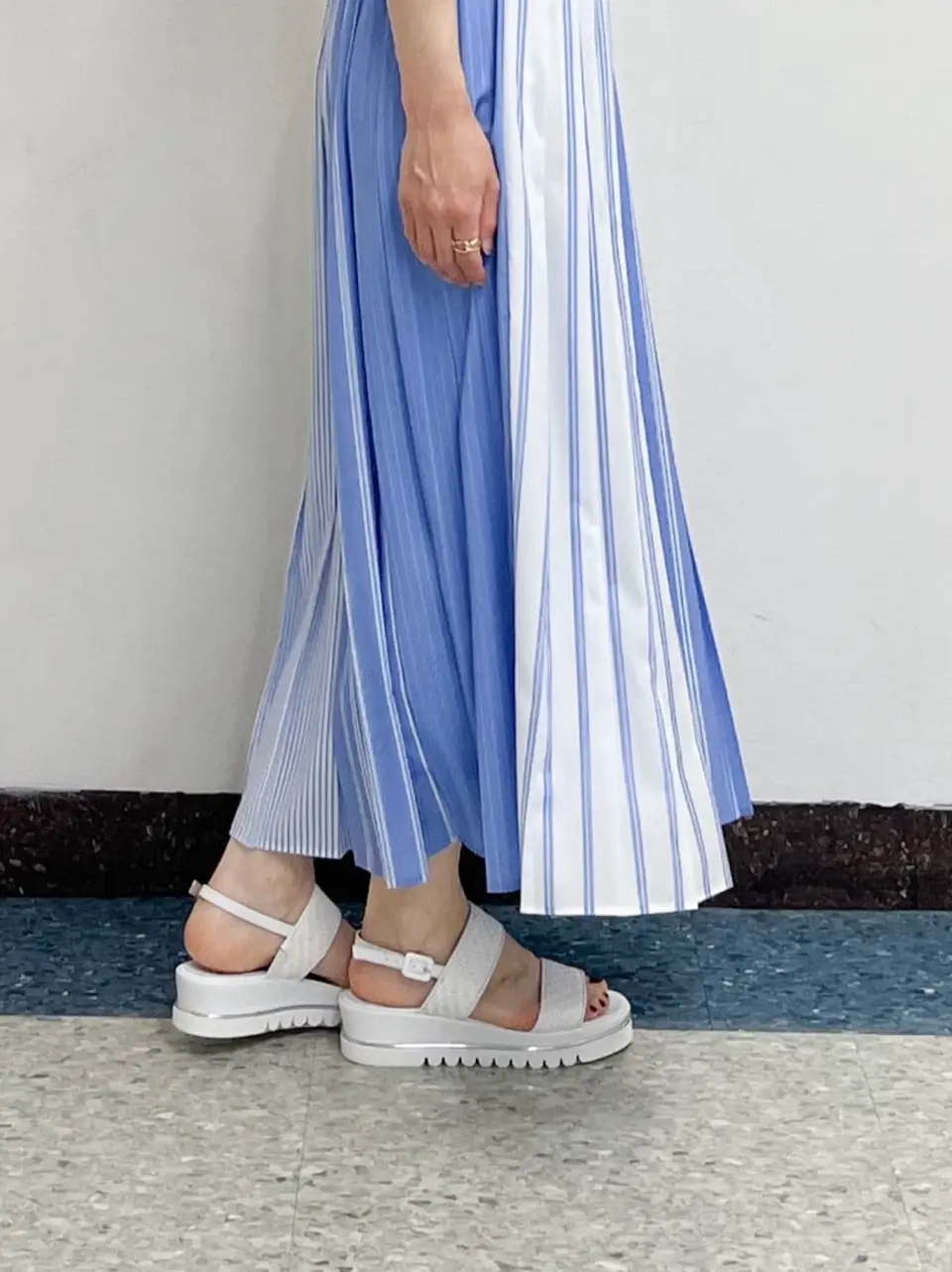 GRACE CONTINENTAL The Banquet yuri コーディネート画像