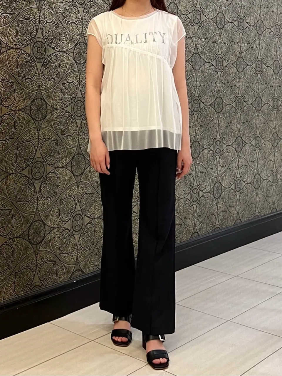 GRACE CONTINENTAL The Banquet 赤坂 梨来 コーディネート画像