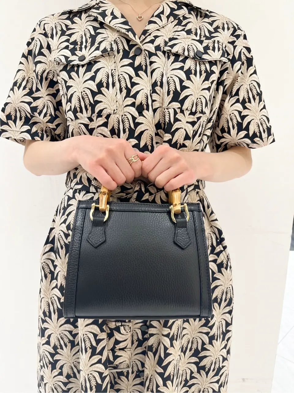 GRACE CONTINENTAL The Banquet yuri コーディネート画像