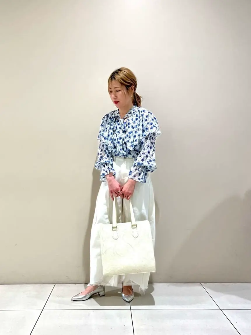 GRACE CONTINENTAL The Banquet 泉　智子 コーディネート画像